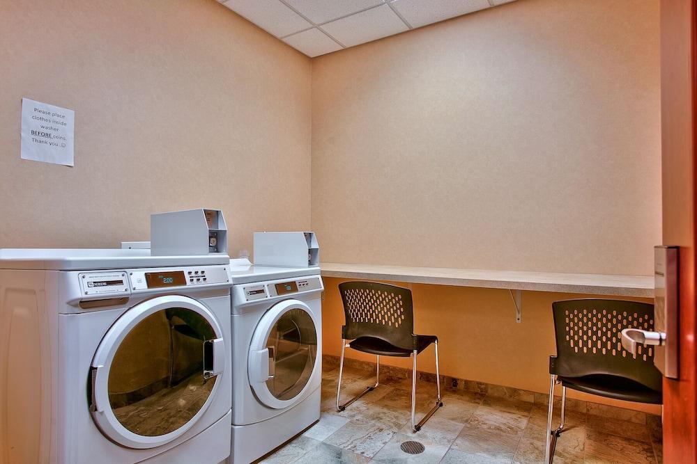Hampton Inn & Suites Scottsdale At Talking Stick Bagian luar foto