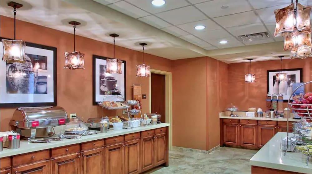 Hampton Inn & Suites Scottsdale At Talking Stick Bagian luar foto