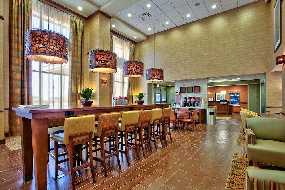 Hampton Inn & Suites Scottsdale At Talking Stick Bagian luar foto