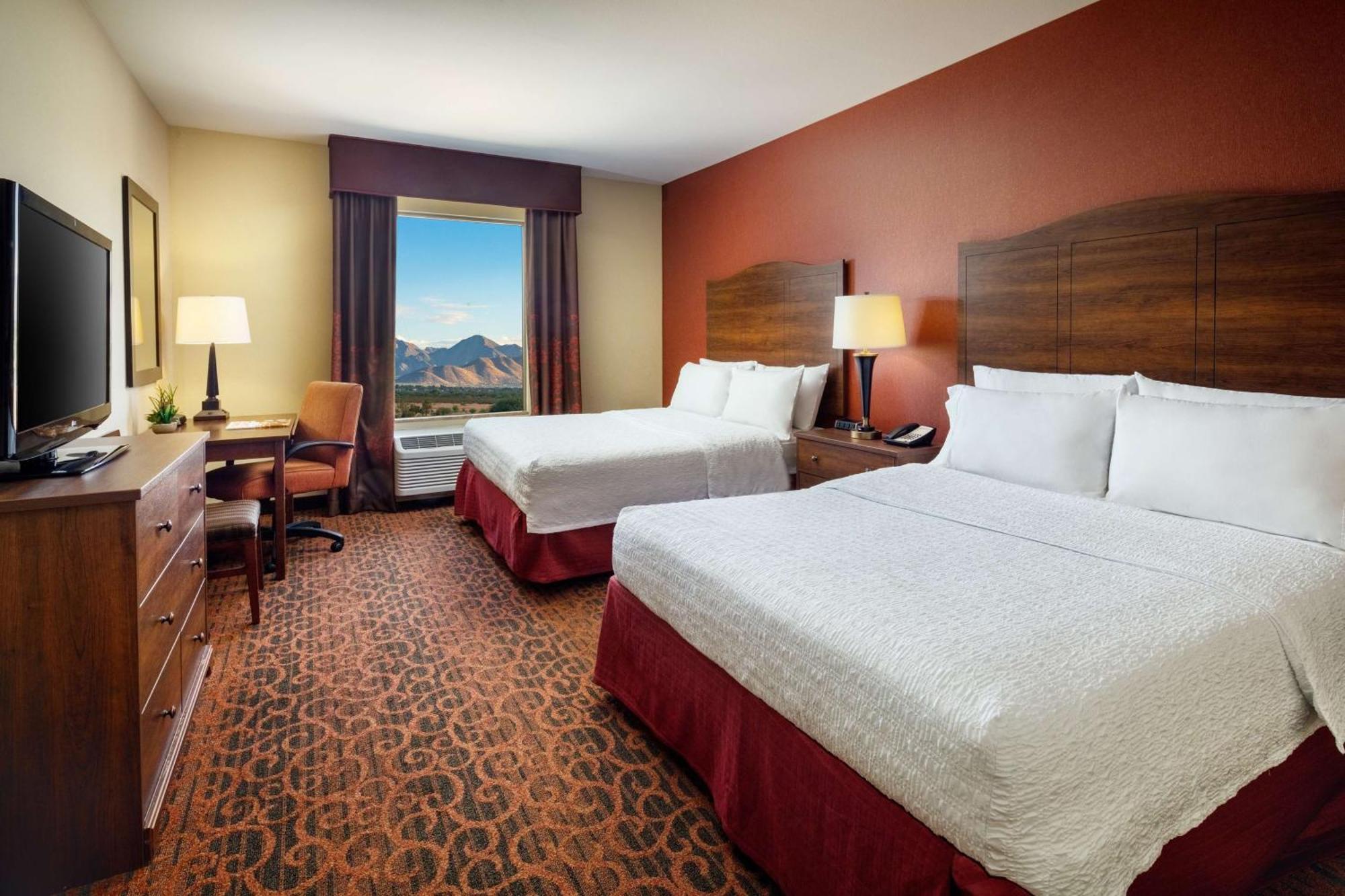 Hampton Inn & Suites Scottsdale At Talking Stick Bagian luar foto