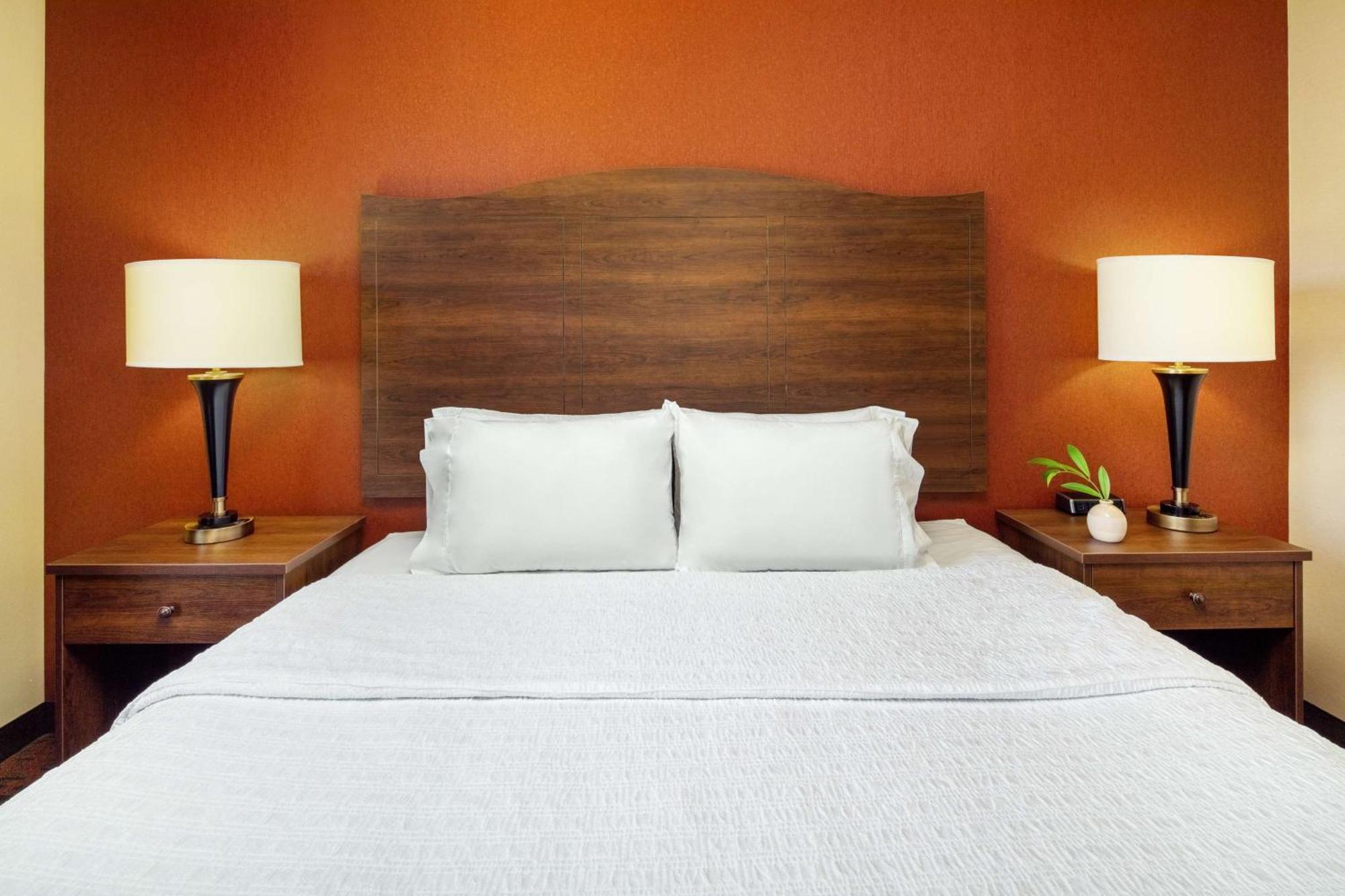 Hampton Inn & Suites Scottsdale At Talking Stick Bagian luar foto